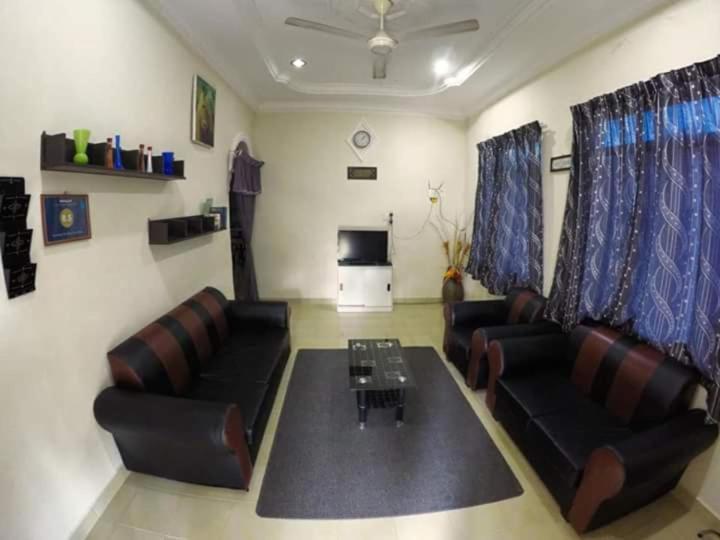 Homestay Tok Abah Kuala Besut Extérieur photo