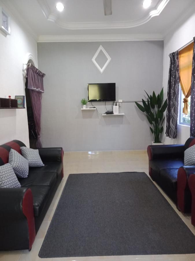Homestay Tok Abah Kuala Besut Extérieur photo