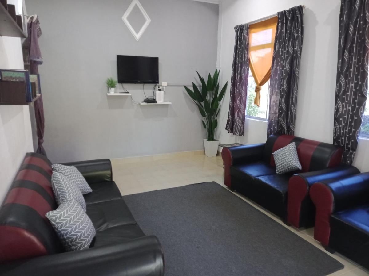 Homestay Tok Abah Kuala Besut Extérieur photo