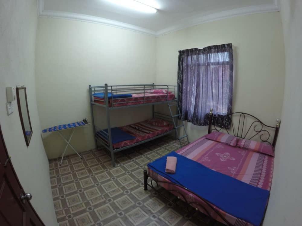 Homestay Tok Abah Kuala Besut Extérieur photo