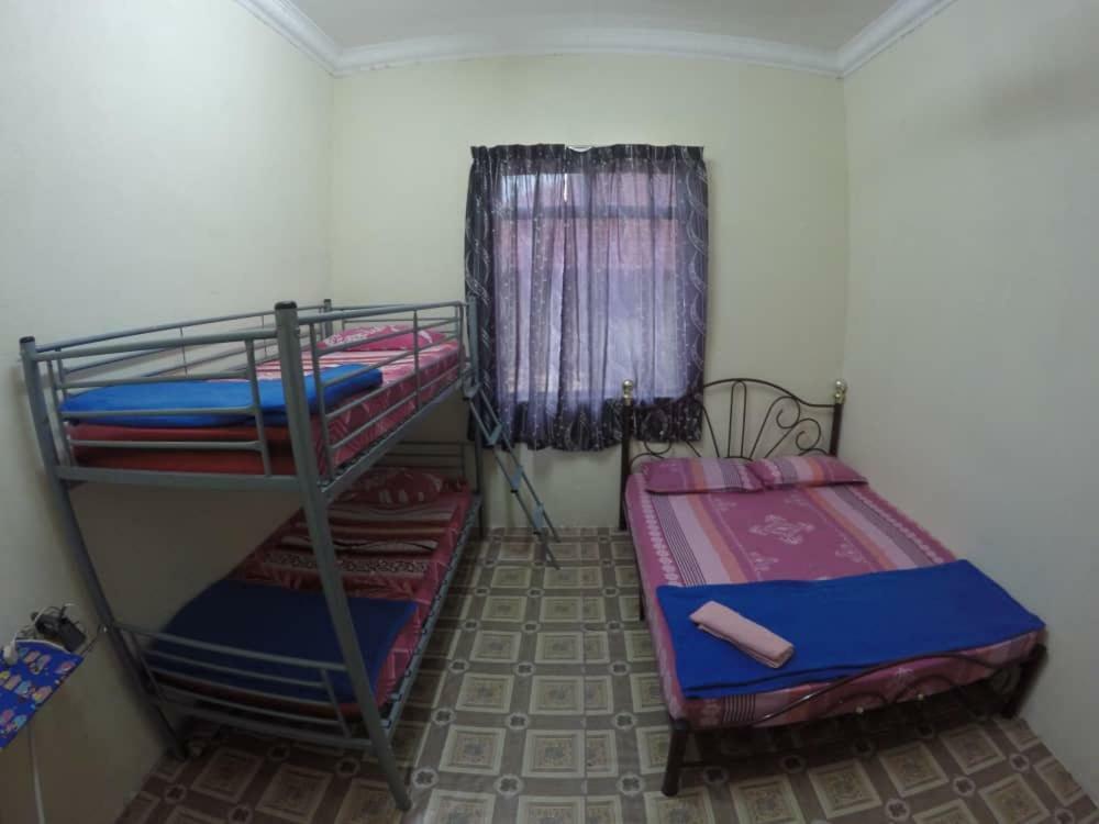 Homestay Tok Abah Kuala Besut Extérieur photo